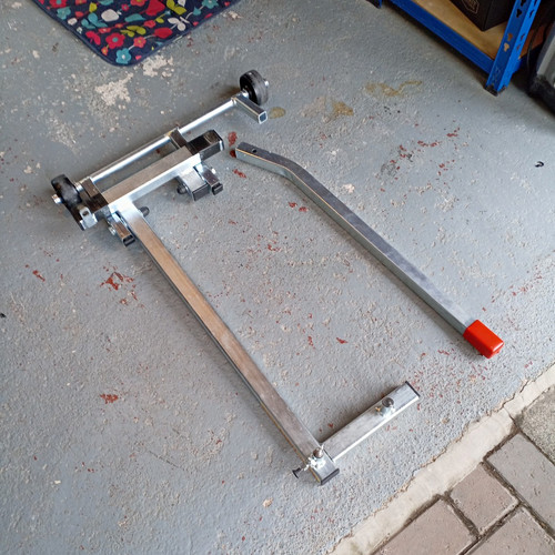 Bmw r18 bike lift - bmw,